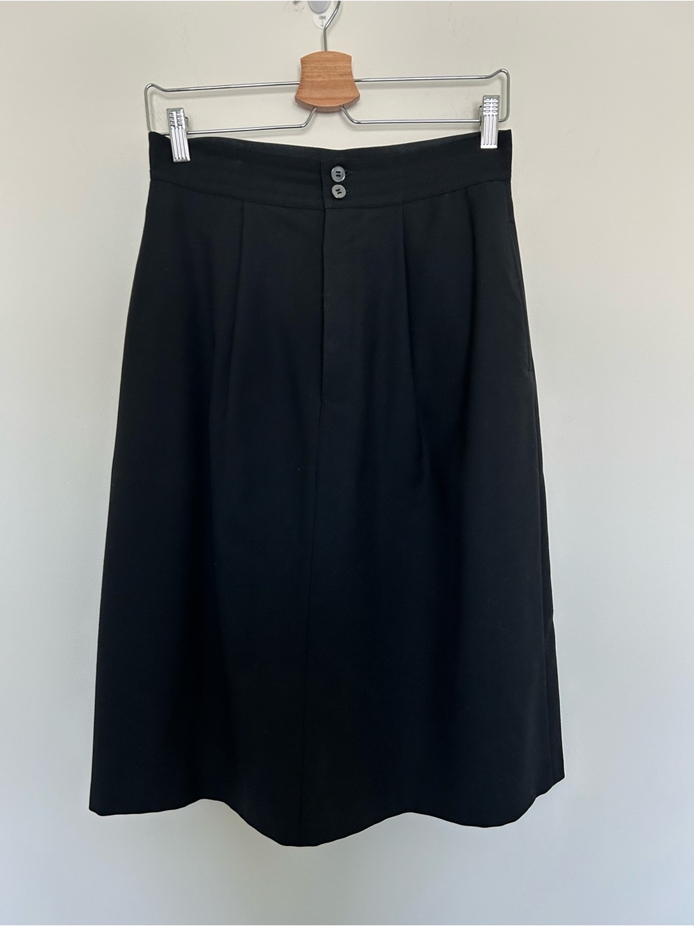 B. Altman Black Wool Skirt with Buttons and Pockets Lined Vintage‎ Size 12